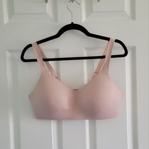 Lululemon Hold True bra (38C)